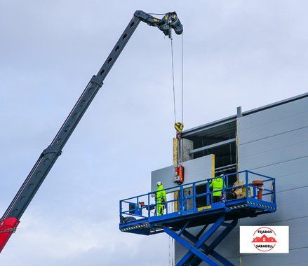 construccionconpanelsandwichensabadell 1920w