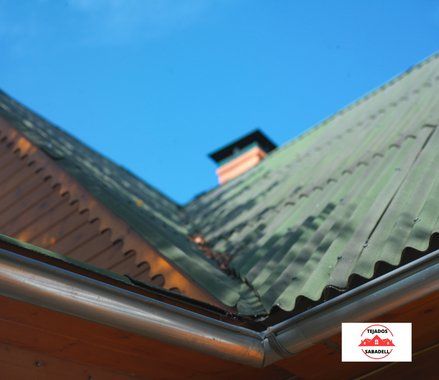 tejadosconondulinebajotejaensabadell 1920w